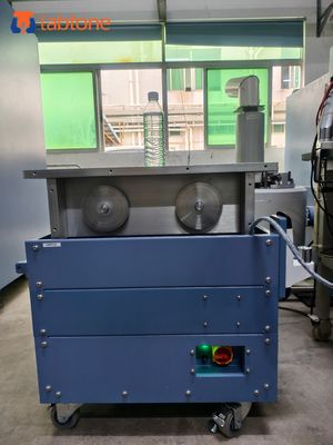 Mechanische schudtafel voor trillingstesten van elektronische componenten met een frequentiebereik van 5-80 Hz en een maximale belasting van 50 kg