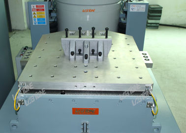 400kg de dynamische Trillingslijst het Testen Machine met 800 * 800cm Misstaplijst voldoet aan de Vereisten van CEI 62133